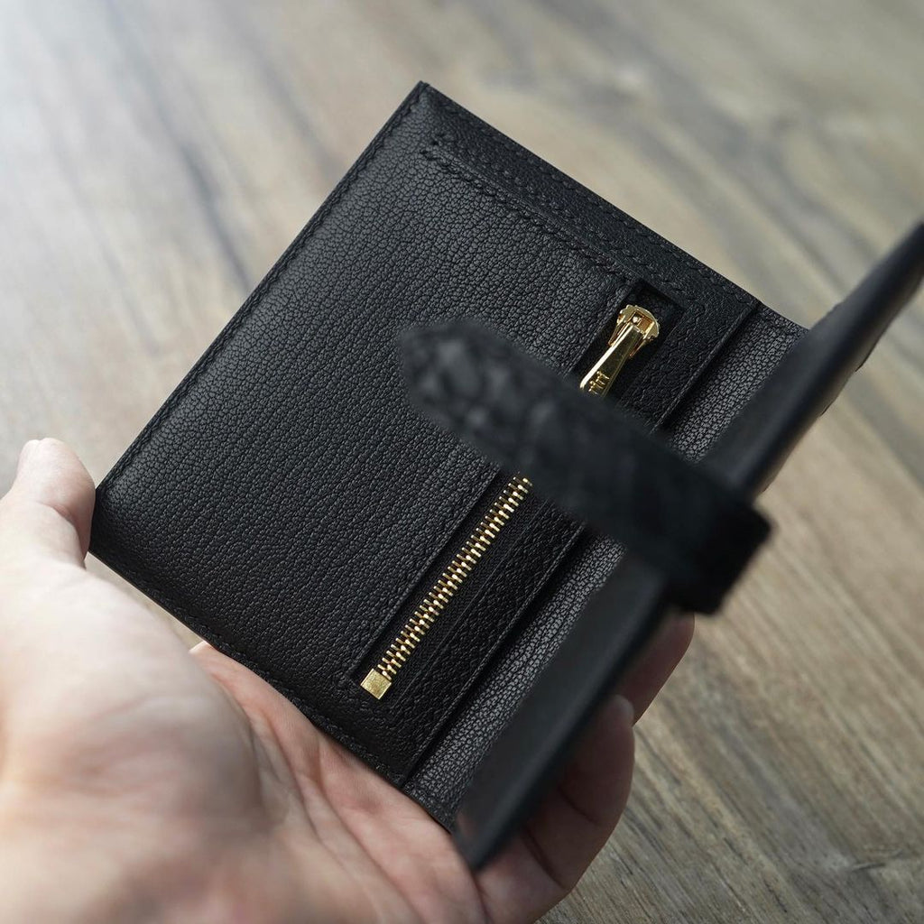 Black vertical wallet
