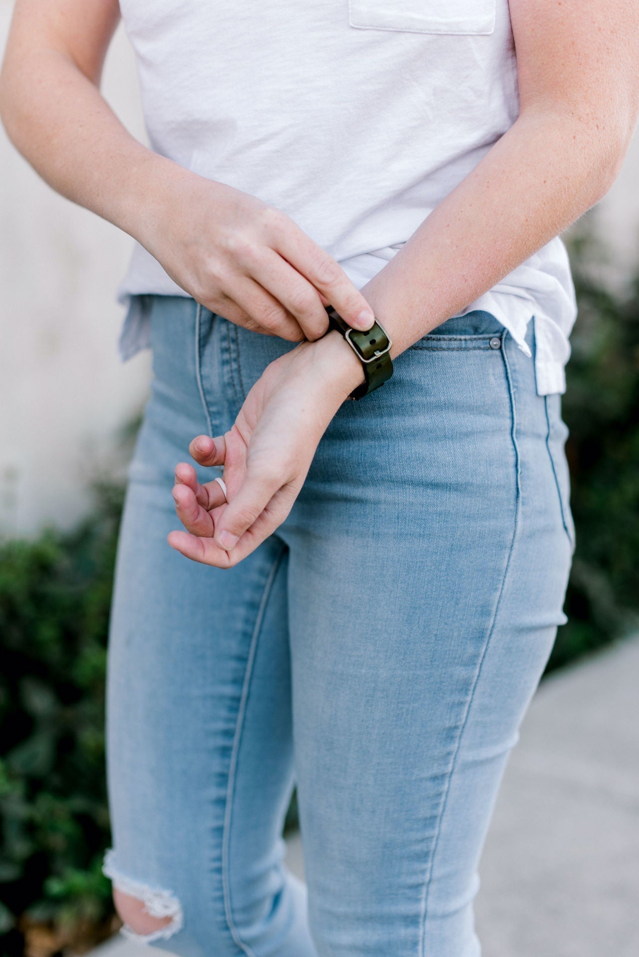 Leather Simple Apple Watch Band - Olive