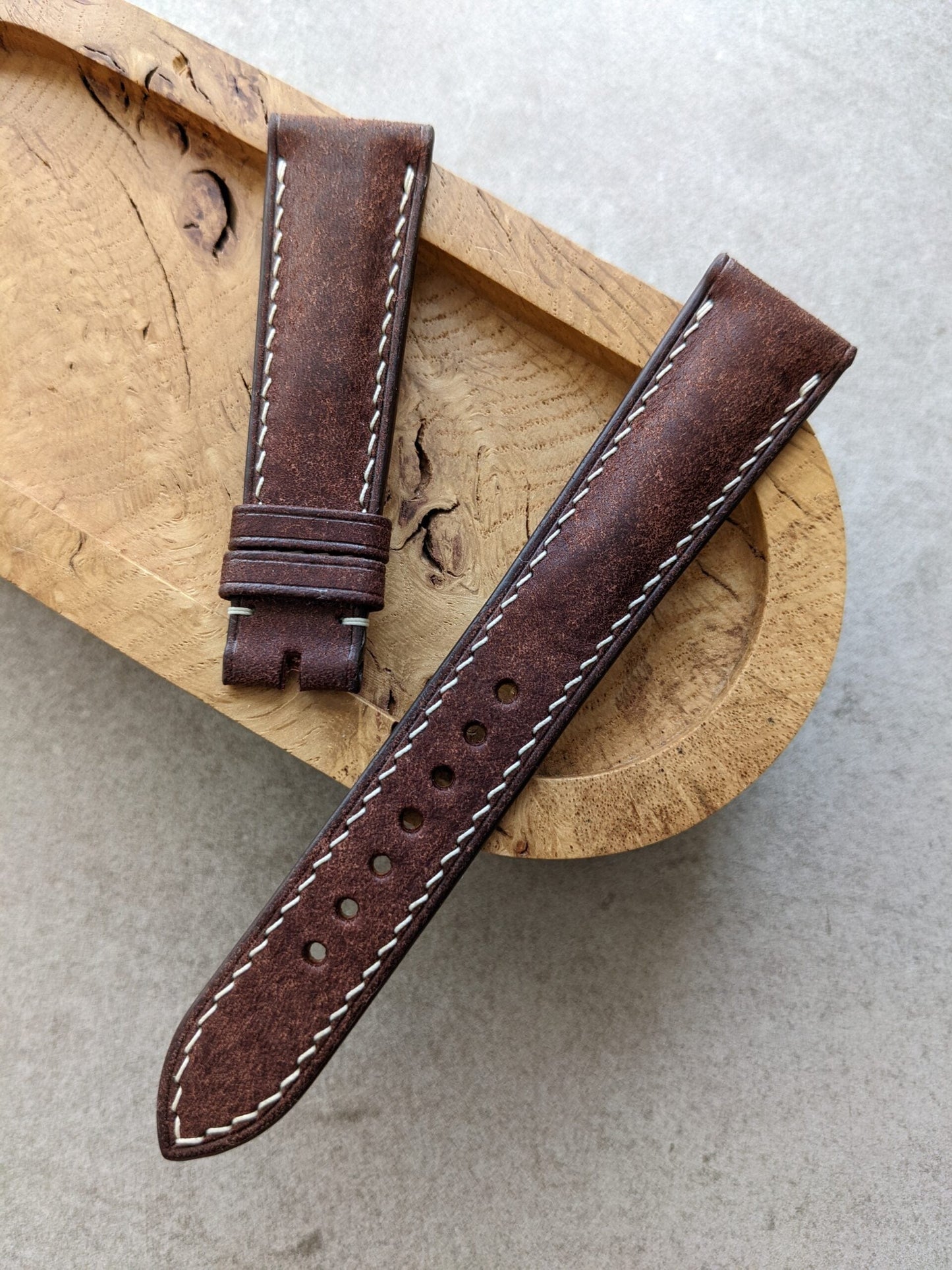 Pueblo Calfskin Strap - Padded Brown W/Cream stitching