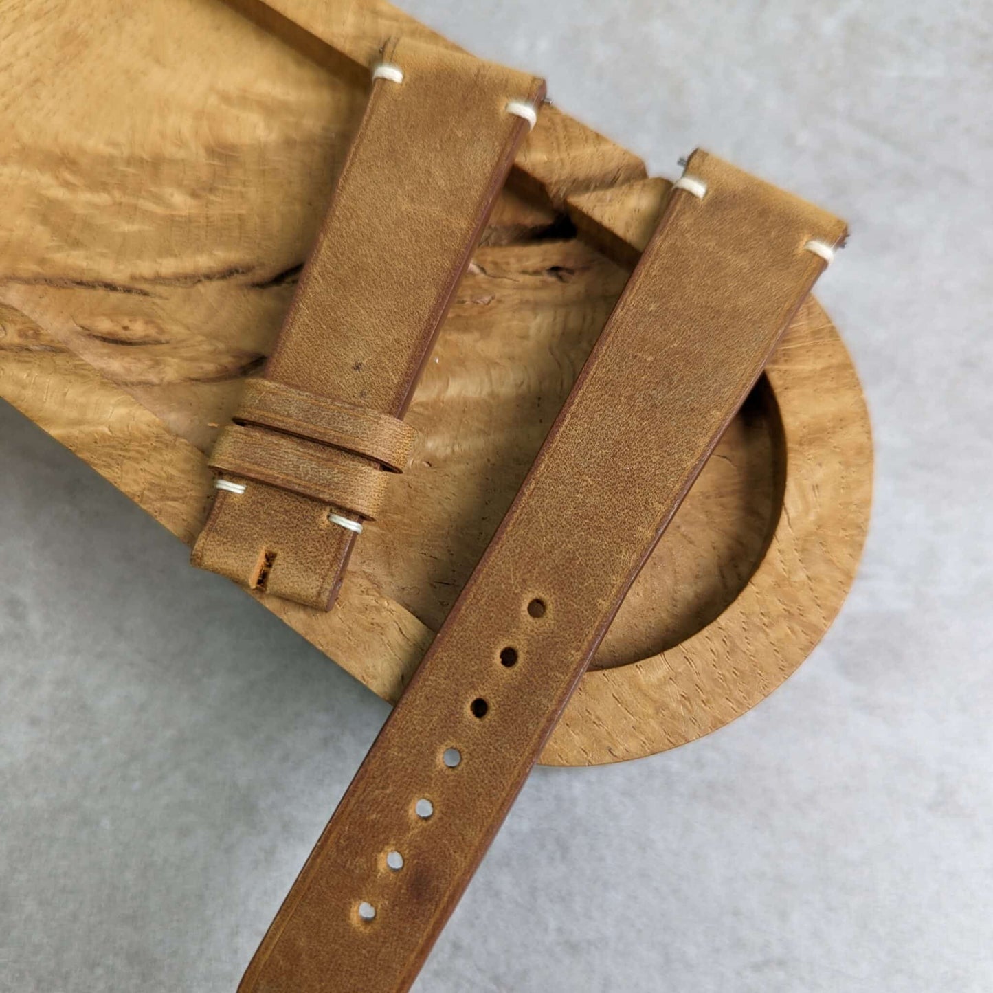 Wax Flat Calfskin Strap - Light Brown W/Minimal Cream stitching