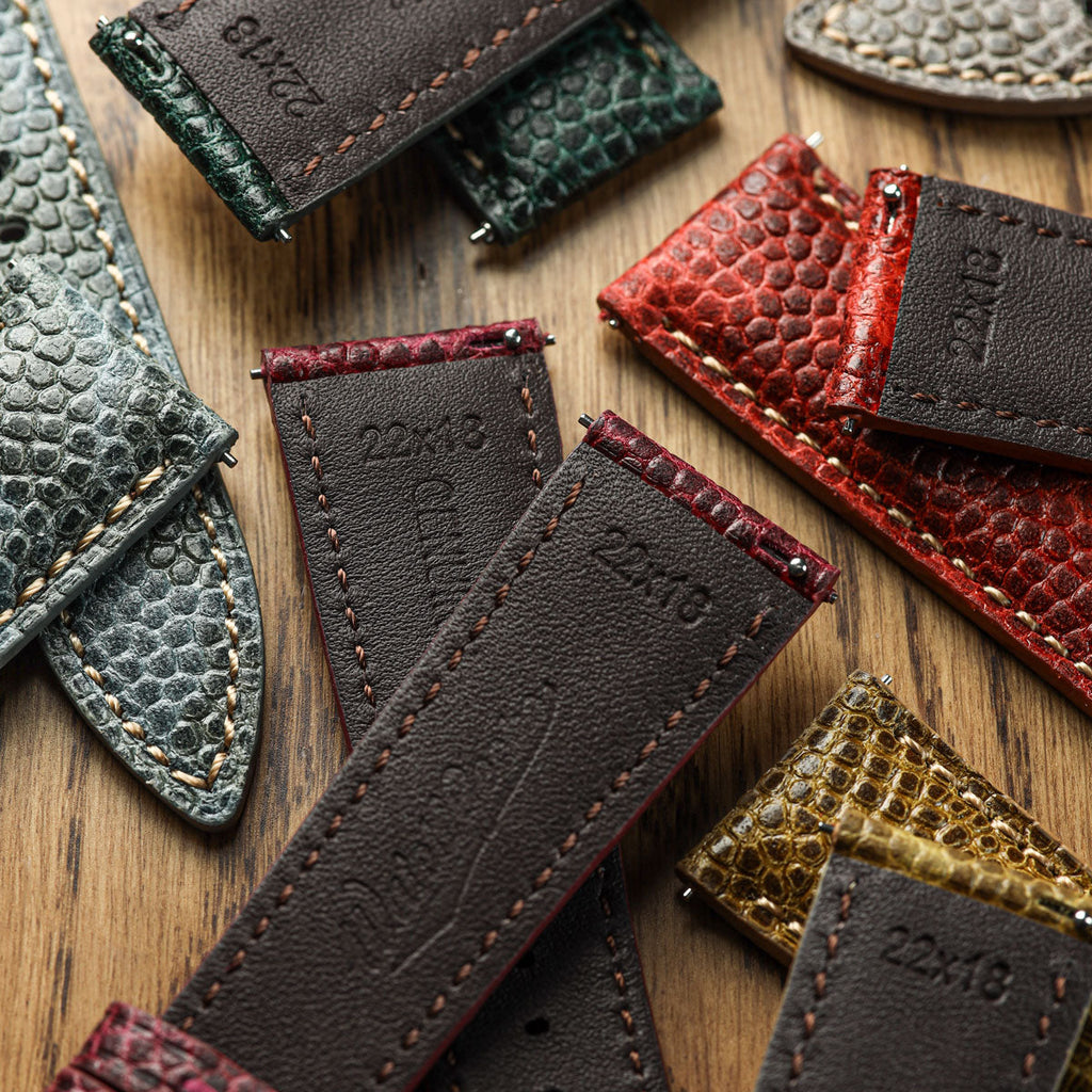 Adassa-Gel padded Lederarmband für Uhren - Kaviar-Oxblood-Rot