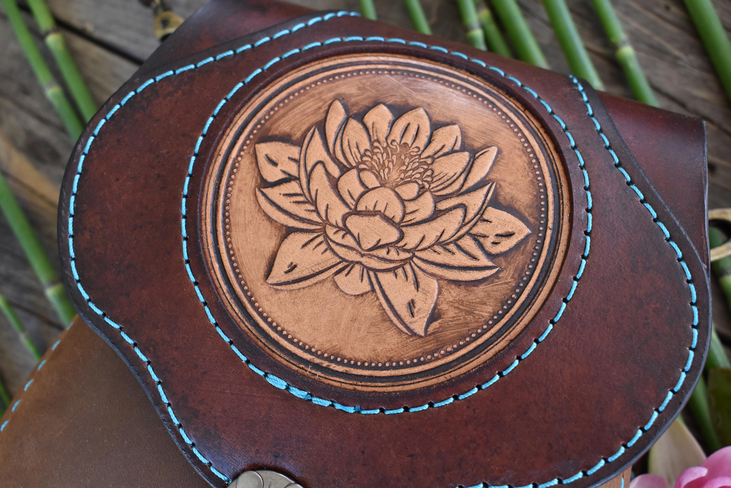 THE BRIGID - Crossbody Bag w/Lily