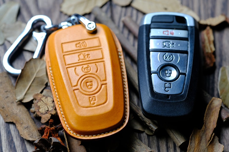Leather Key Fob Cover For Ford Bronco, Ford Bronco Key Case, Bronco Keychains, Gift for Him, Father's Day Gift