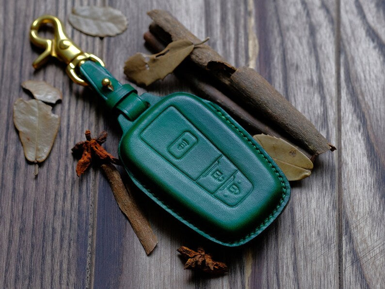 Personalized Leather Key Fob Cover For Toyota Highlander, C-HR, Prius, RAV4, ... Toyota Keychain Keyless Keyring Remotes, Gifts For Him