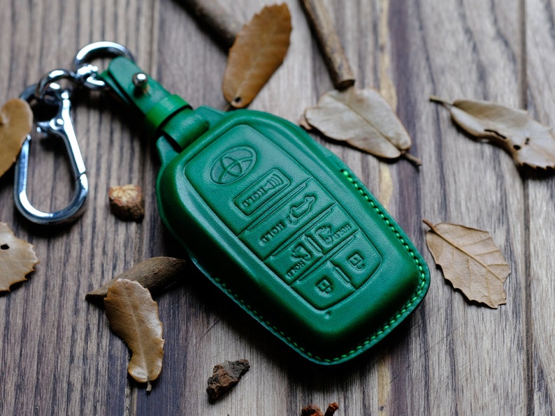 2 Types Of Leather Key Fob Cover For Toyota Sienna 2021 2022 2023 Toyota Sienna Key  Case Keyless Key Chain Entry Remote Personalized Gift
