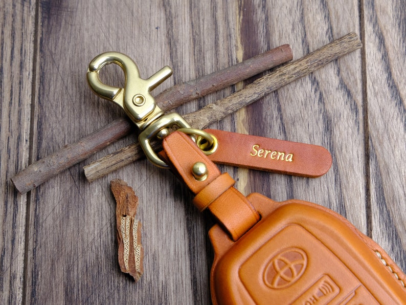 Toyota Tundra Key Fob Cover, Customized Logo back, Leather Key Protector For 2024 Toyota Tundra i-FORCE MAX, Key Case Fit For Tacoma Tundra