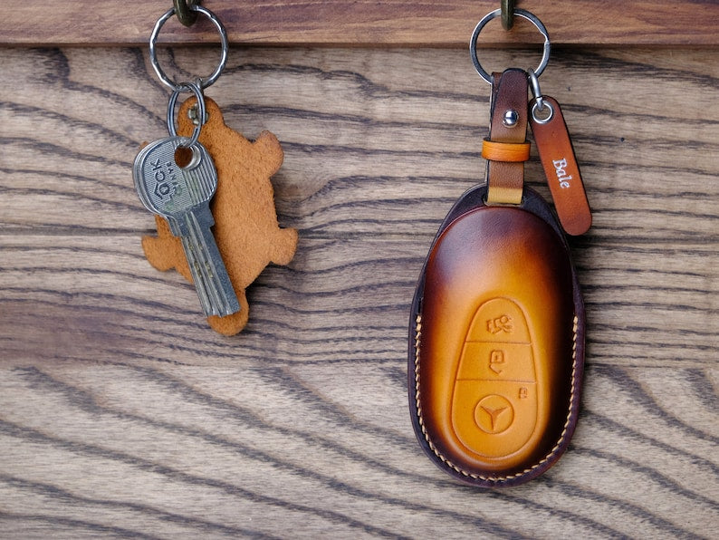 Mercedes GLB Key Fob Cover, Car Key Case Fit For Mercedes Benz C E S-Class GLA GLC, 2 Types Mercedes Smart Key Cover, Mercedes Keychain Case