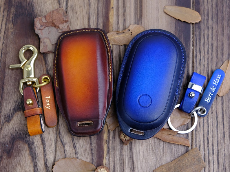 Mercedes C-Class, GLC, GLE,... Key Fob Cover, Italian Veg-Tanned Leather, Mercedes Accessory, Personalized Protector Case, Mother's Day Gift