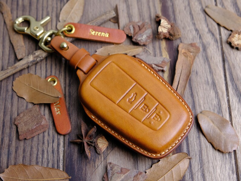 Leather Key Fob Cover For Toyota RAV4, Custom Keychain For RAV4, Toyota Keychains Keyless Keyring, Gift For New Car, Car Accessories