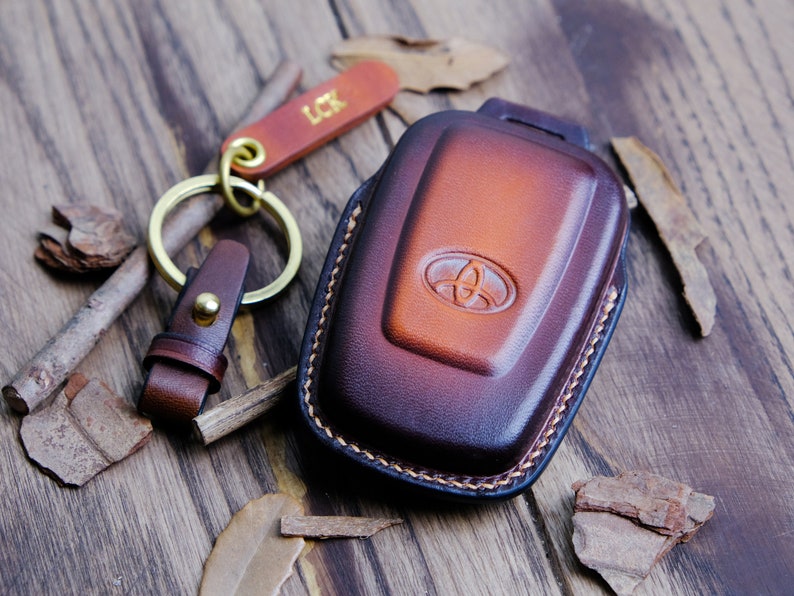 Toyota RAV4 Key Fob Cover (Patina Color), Handcraft Leather For Toyota Avalon, Camry, Corolla, Highlander ... Toyota Accessories